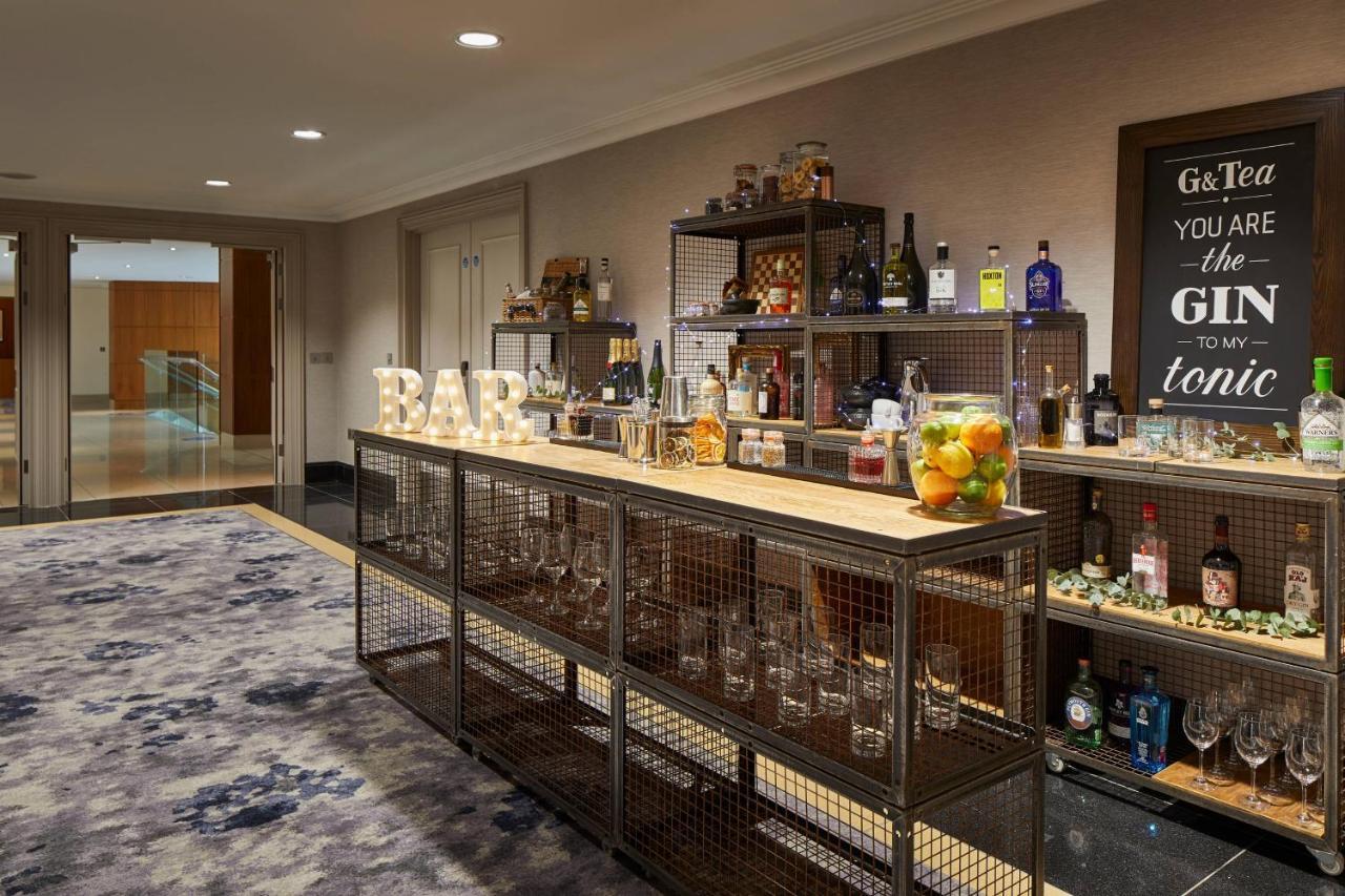 London Marriott Hotel Canary Wharf מראה חיצוני תמונה The bar at the 100 Queen's Gate
