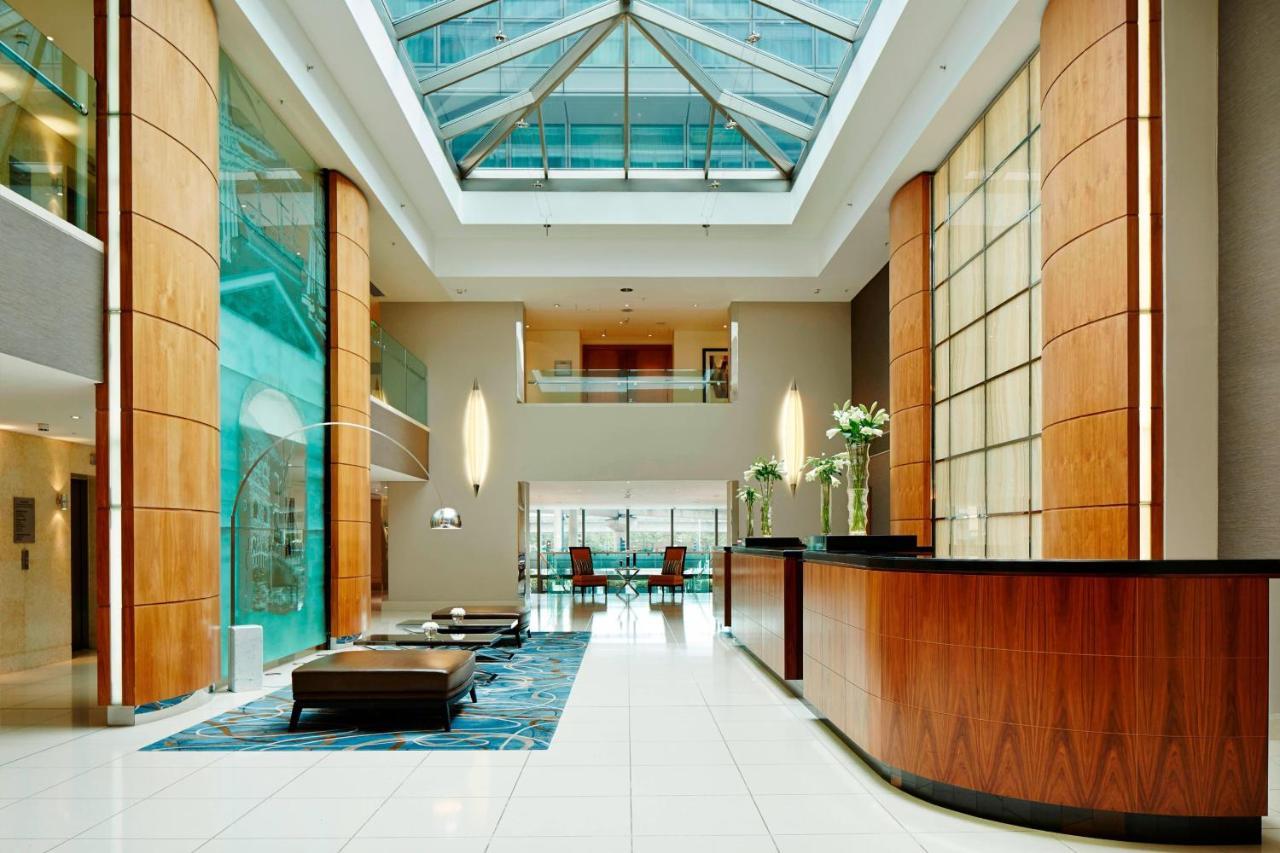 London Marriott Hotel Canary Wharf מראה חיצוני תמונה The lobby of the Westin Palace, Brussels