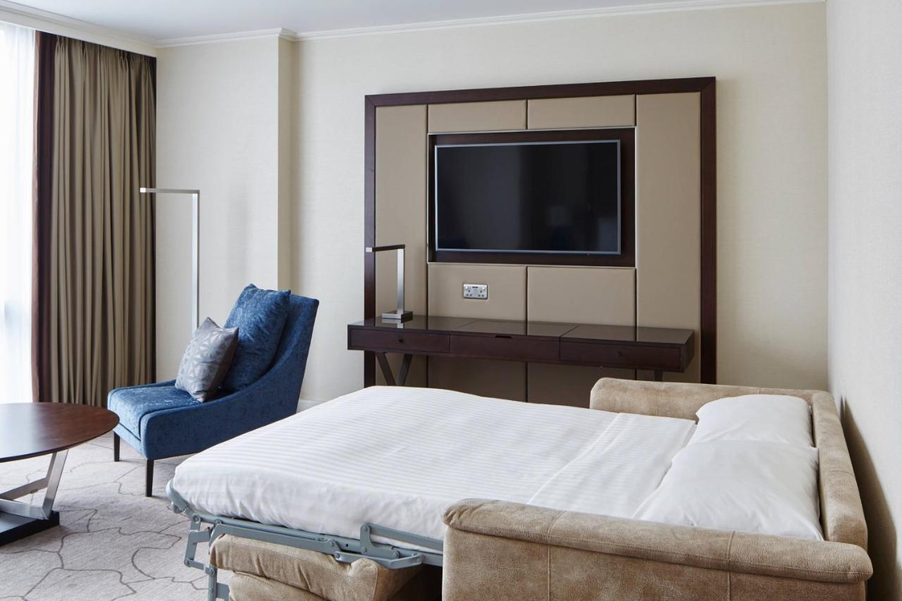 London Marriott Hotel Canary Wharf מראה חיצוני תמונה A sofa bed