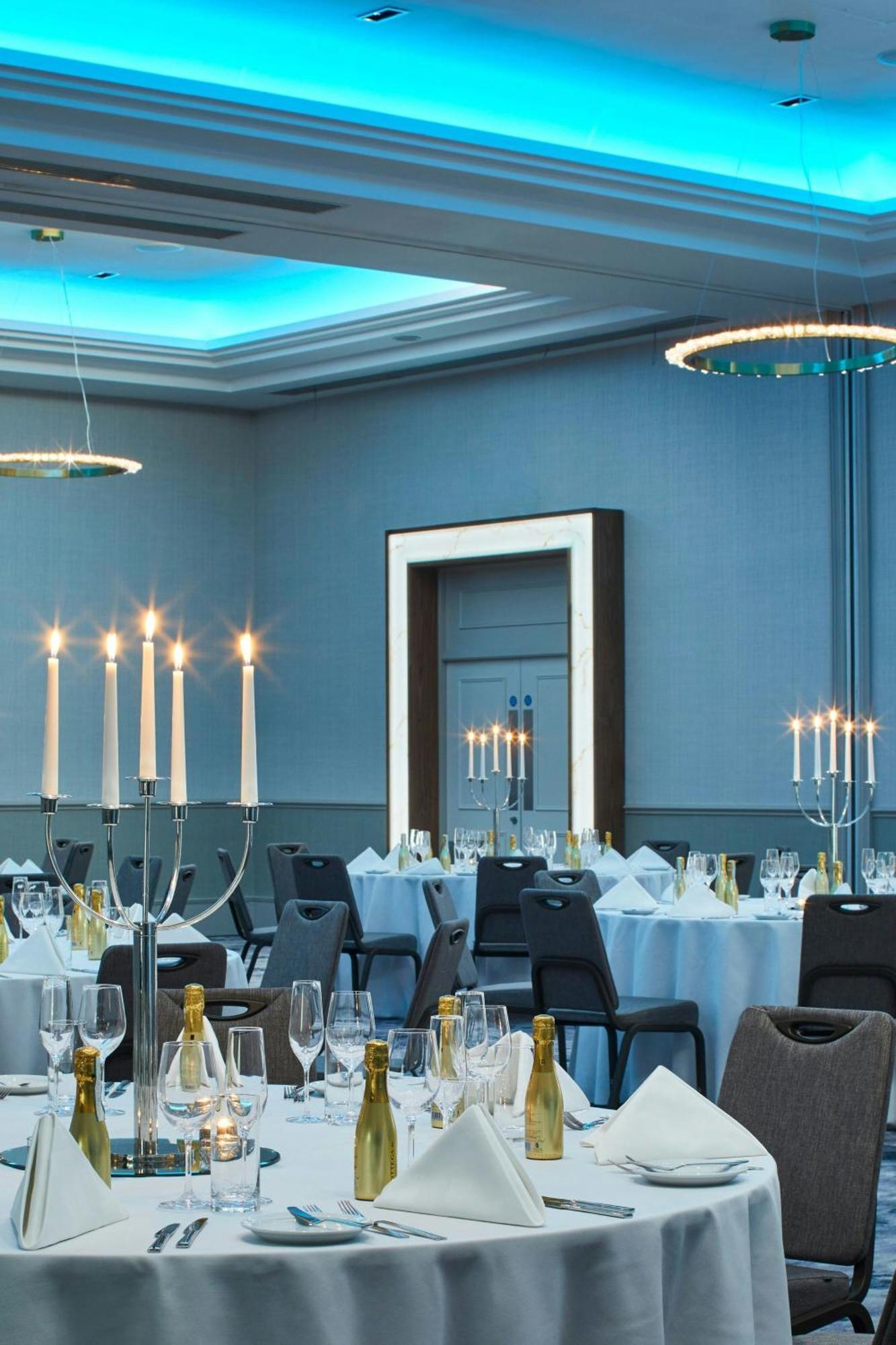 London Marriott Hotel Canary Wharf מראה חיצוני תמונה The Blue Room